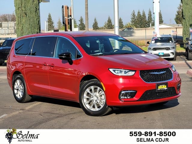 2026 Chrysler Pacifica PACIFICA SELECT AWD in Red Hot Pearl-Coat Exterior Paint — front three-quarter view