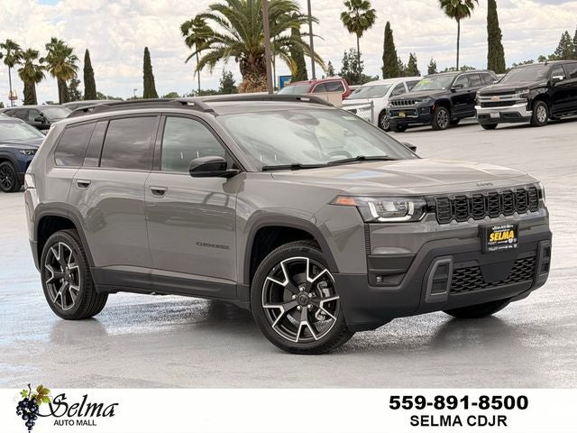 2026 Jeep Cherokee CHEROKEE OVERLAND 4X4 in Sting-Gray Clear-Coat Exterior Paint — front three-quarter view