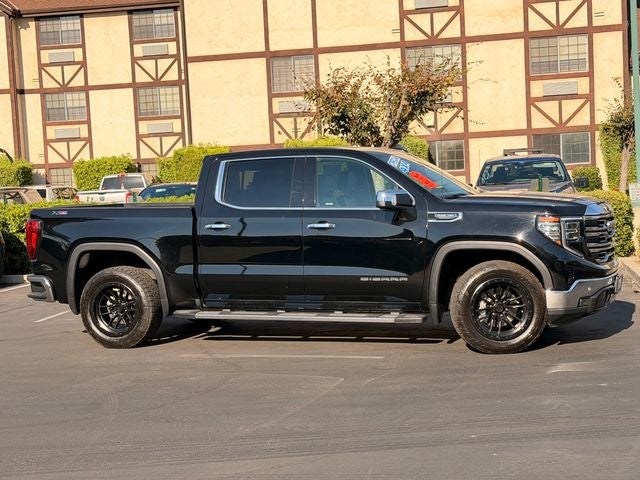2022 GMC Sierra 1500 — interior view