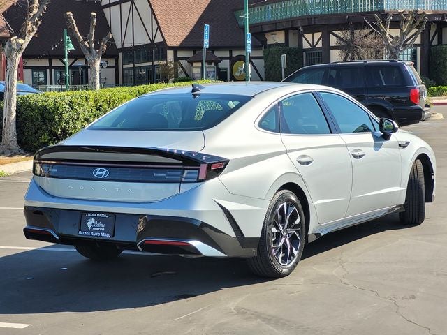 2025 Hyundai Sonata — detail view